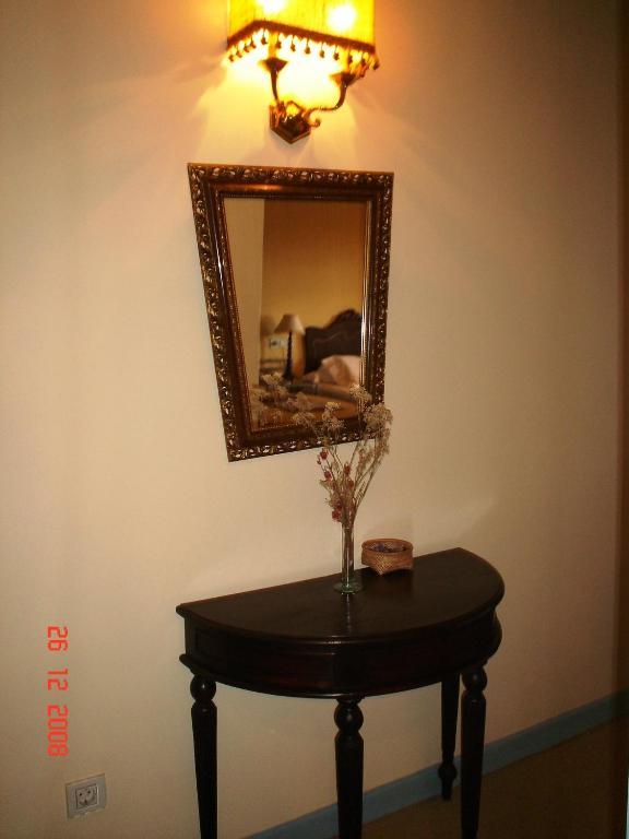 Casa De Guela 3*